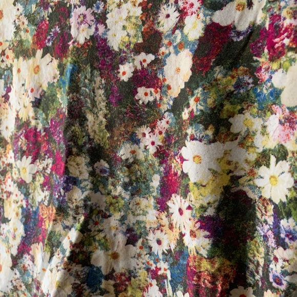 Guess floral top - Picture 9 of 12